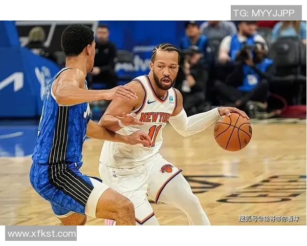 尼克斯队客场告捷，战胜魔术队：逆袭之旅